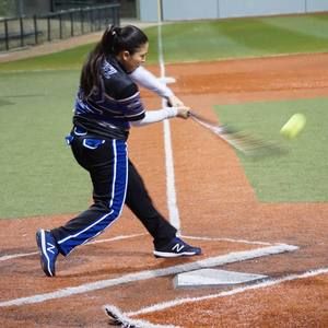 Meet your Posher, Adrienne